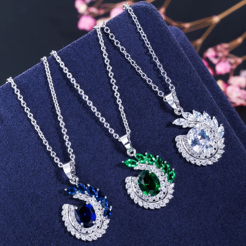 CWWZircons Classic Leaf Shape Green Cubic Zirconia Trendy Pendant Necklace and Earring Jewelry Sets for Ladies Fashion Gift T055