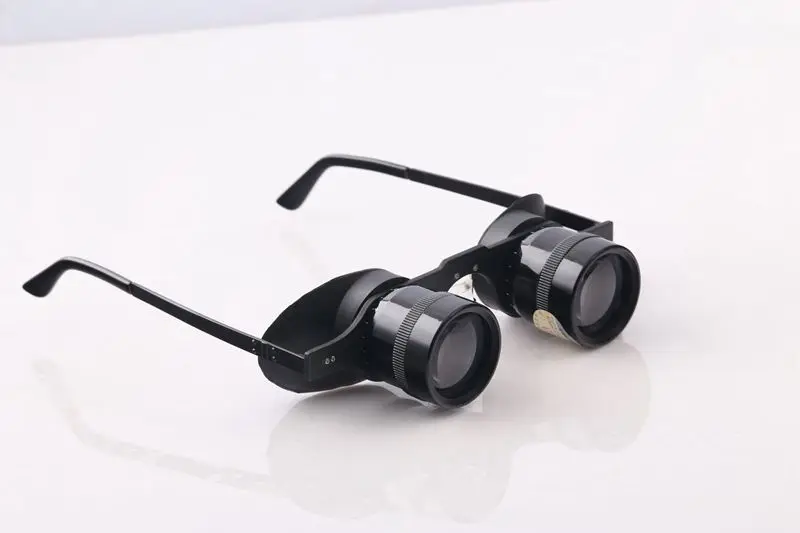 Bijia Fishing Glasses 10X Magnifying Loupe Binoculars Green Film HD Magnifier For Hiking Concert Watching Sport With Box