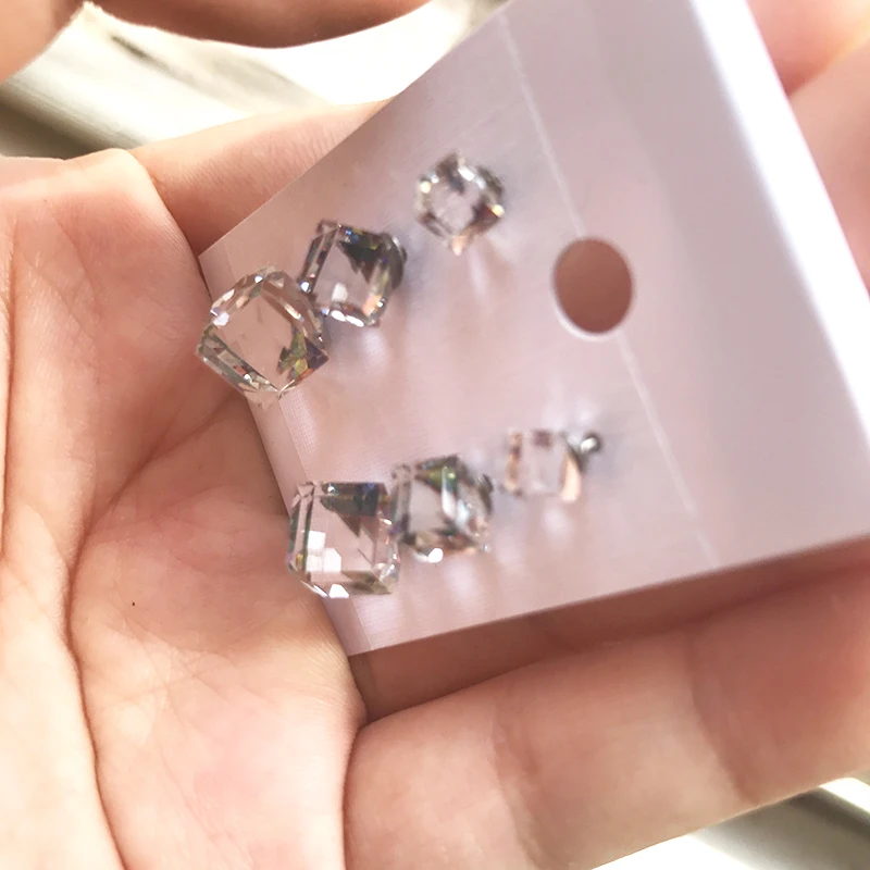 6 PCs 1 set Charming Attractive Gradual Change Austrian Crystal Cube Stud Earrings female and male earrings simple