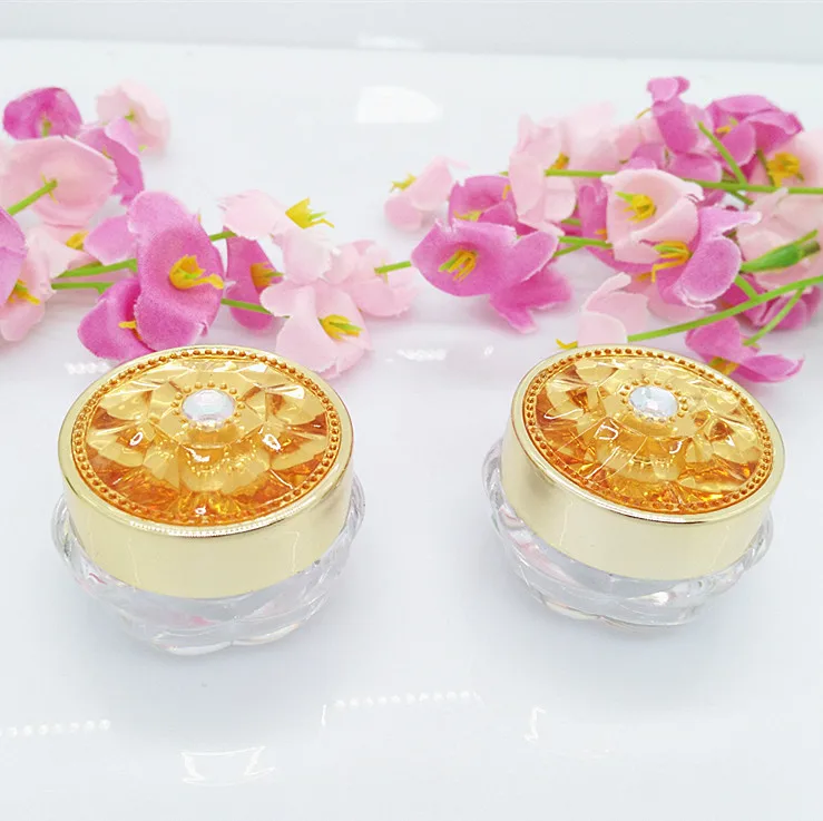 

100pcs Luxury Diamond flower shaped plsatic 5 g small jar , 5g small plastic cosmetic containers ,sample cosmetic jars for sale