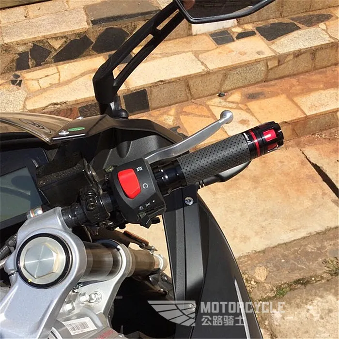 7/8\'\' 22MM Motorcycle CNC handle grips Motorbike handlebar grips and end For DUCATI 1199 1299 999 899
