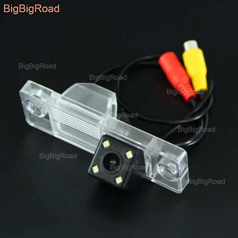 

BigBigRoad Car Rear View Reversing Backup Camera With Power Relay / Filter For Chery Cown 1 / X1 Night Vision Parking Camera