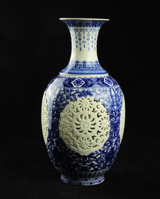 2 set Chinese Jingdezhen hollow blue and  white porcelain vase with 