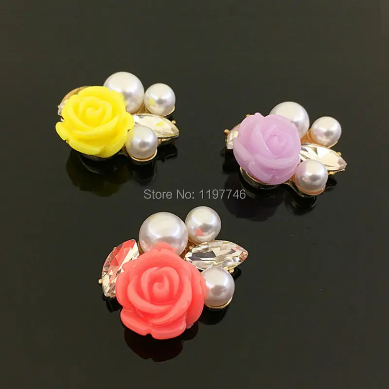 

New 20x25mm 10 Pieces Flatback Rhinestone Rose Flower Button With Pearl For Hair Flower Wedding Embellishment