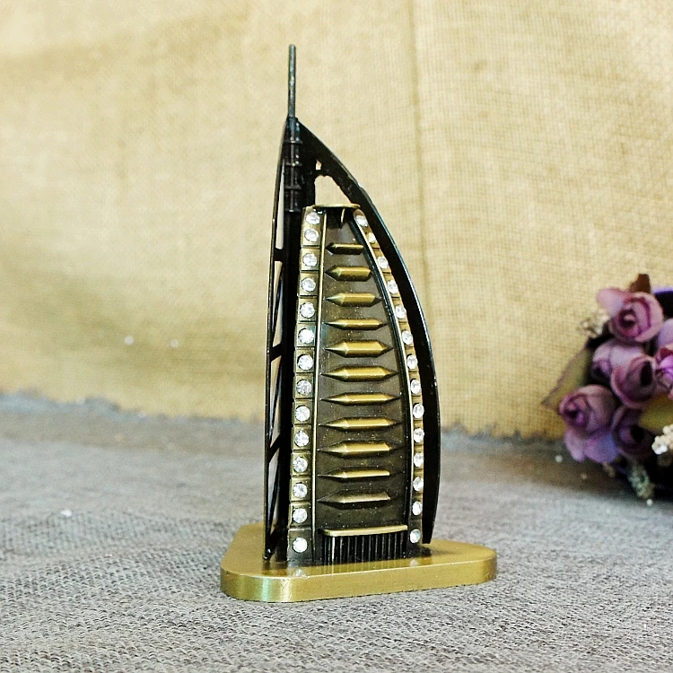 Creative Mini Crafts Figurines and Miniatures, Retro Iron Decoration, Dubai, Burj Al Arab Hotel, World Famous, Gift Present, FG8