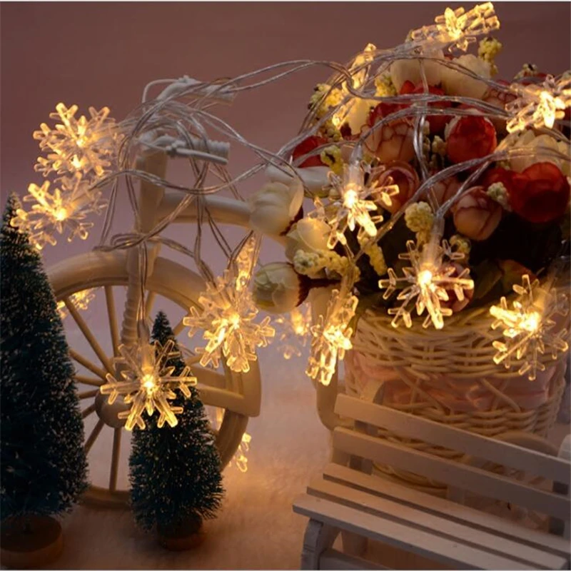 Xmas 3M 6M Fairy Garland LED SnowFlakes Strip Light Chain For Christmas Tree Wedding Indoor choinka Decoration Battery Powered