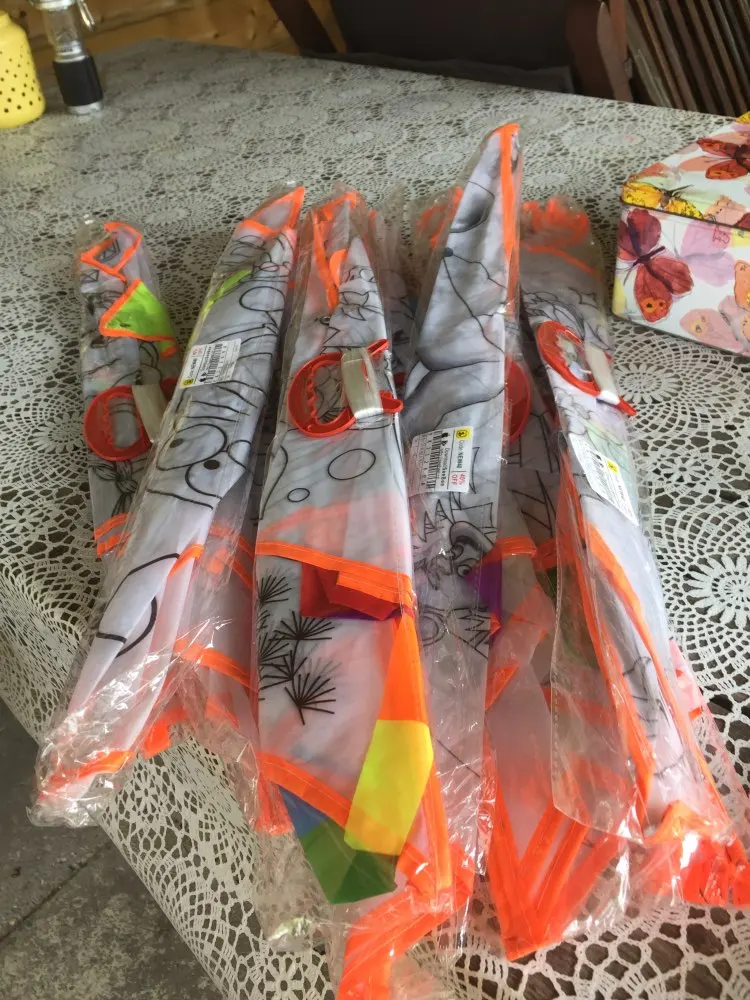 1pc fai da te Cartoon Graffiti Kite Family Outings Outdoor Fun Sports Kids aquiloni giocattoli volanti per bambini