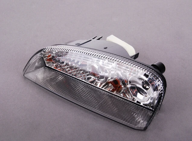 

Front Bumper Turn Signals Right side for Porshe Cayenne 2007-2010 95563118202