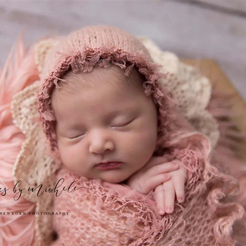 Newborn photography props,lace wrap with matching hat,stretch super fluffy,baby soft blanket(40*80 CM)