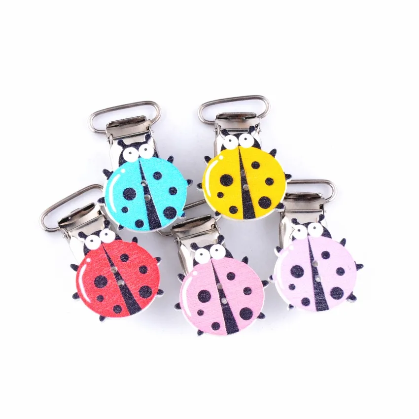 

Free Shipping 10Pcs Baby Pacifier Clips Wood Cartoon Ladybug Pattern Random DIY Mixed Color Cute Infant Soother Clasps 43x29mm