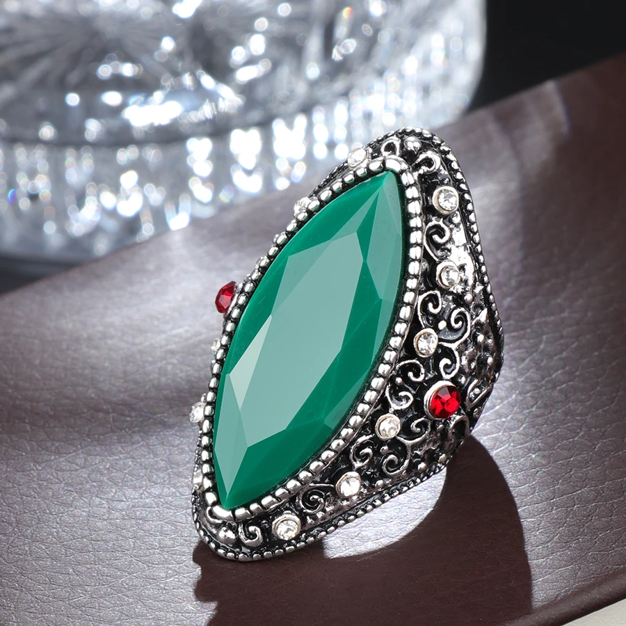 Kinel 2019 New Geometric Green Stone Rings For Women With White Rhinestones Vintage Jewelry Silver Color Antique Ring