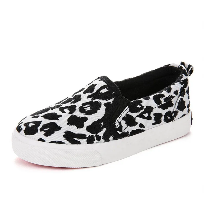 Spring Kids Shoes Boys Girls Casual Shoes Fashion Leopard Print Comfortable Canvas Shoes Children Sneakers Slip On Loafers