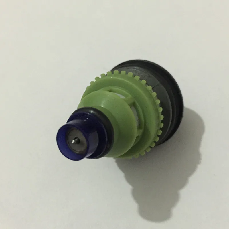 

One year warranty Top quality Fuel Injector nozzle for Chevy Geo Metro Suzuki Swift 195500-2160 0280150661 15710-60