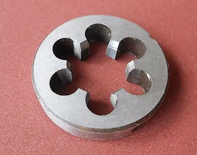 1 stücke HSS Rechte Hand Sterben 7/8 "-32UN Stirbt Threading 7/8-32UN