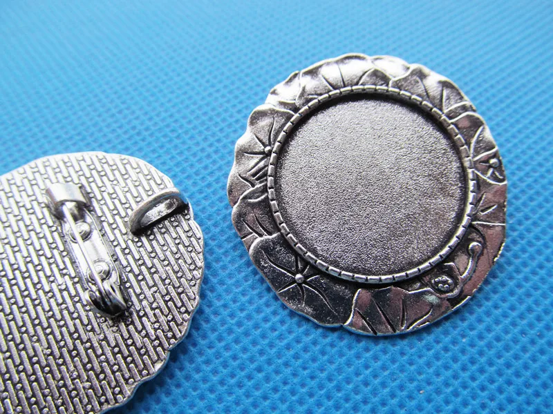 

5pcs Antique Silver tone/Antique Bronze Handmade Badge Brooch/Pin/Breast Pin,Base Setting Tray Bezel,Fit 25mm Cabochon/Cameo