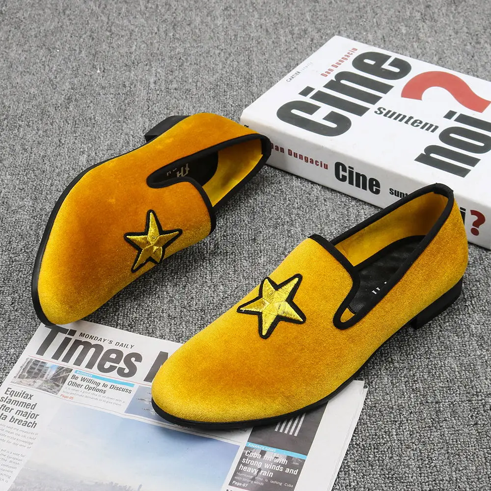 New Fashion Gold Velvet Men Loafers Handmade Embroidery Five-Pointed Star Men  Dress Shoes Comfortable Men\'s Smoking Shoes