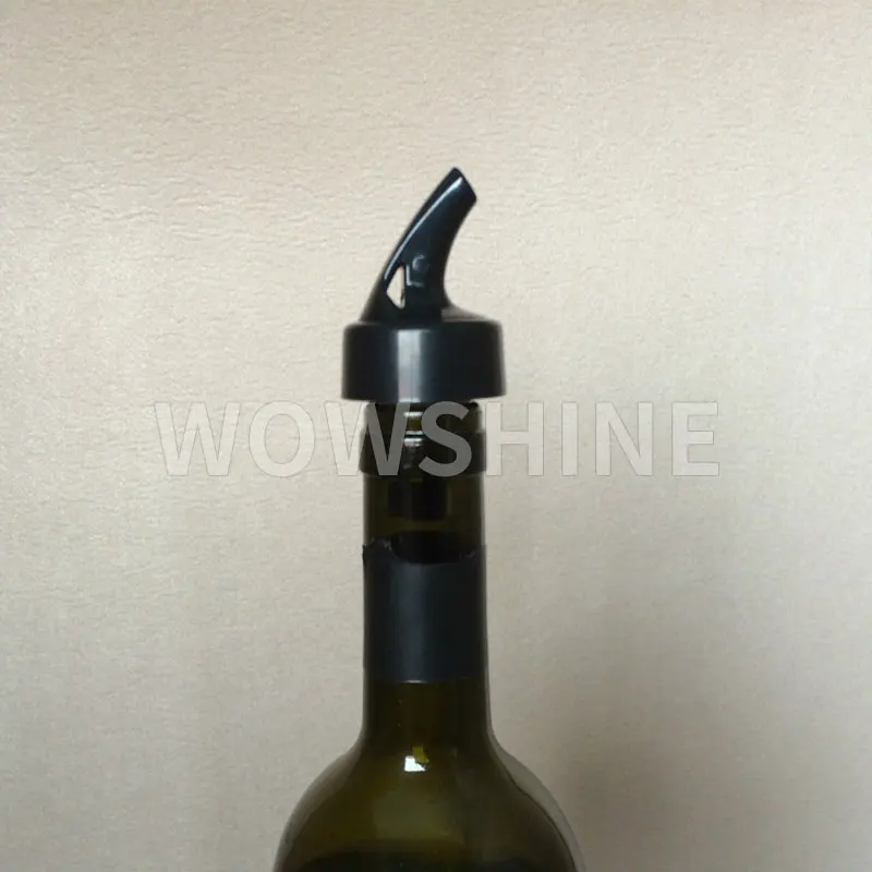 New! Factory direct free shipping plastic wine pourers 50pcs/lot liquid spout/pourer wine spout black food grade wholesale