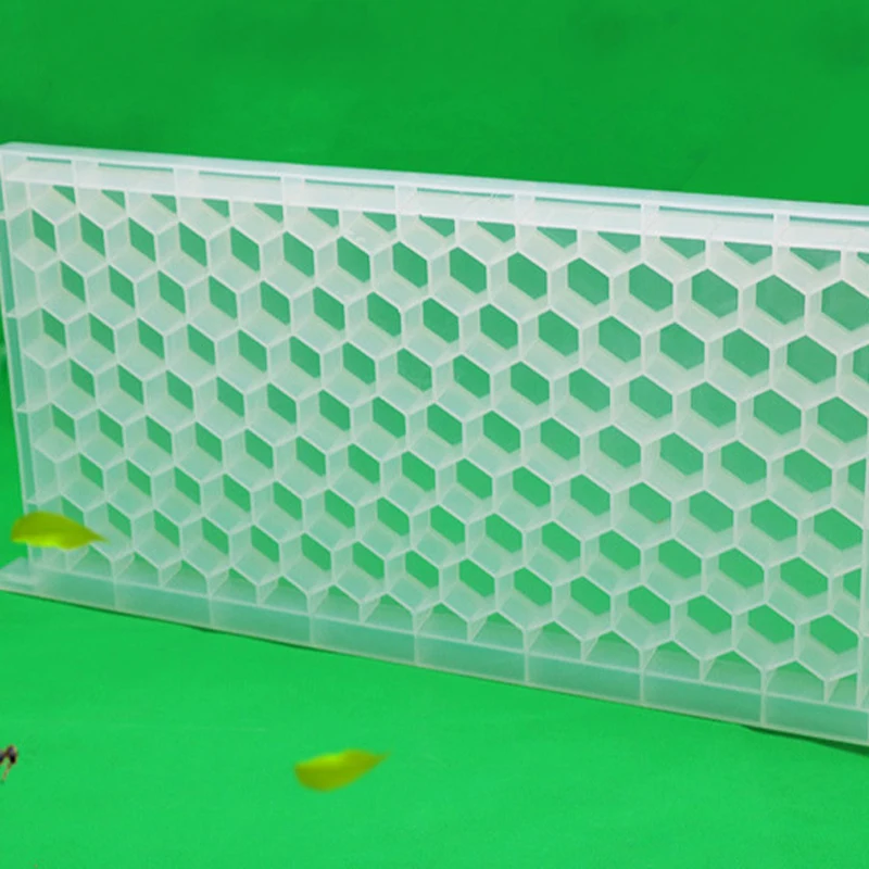 

1PCS Plastic Honey Bee Pollen Feeder Porous Feeder Honey Bee Feeder Bee Beekeeping