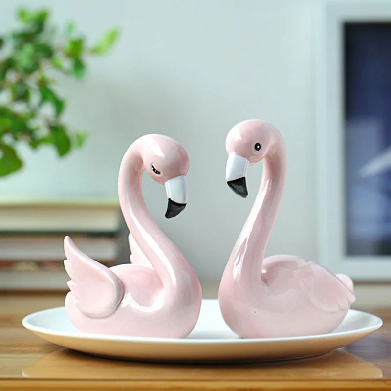 Flamingo Animal Shaped Resin Ornament Birthday Wedding Decoration Tabletop Living Room Bedroom Home Decor Miniatures Accessories