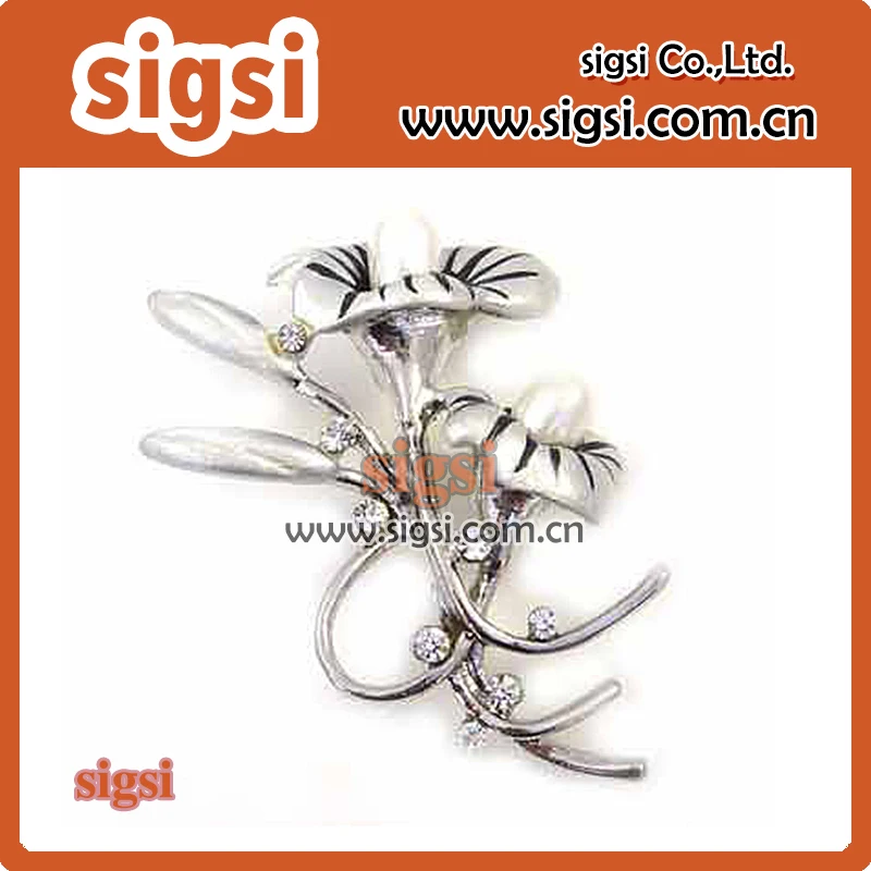 wholesale silver plated rhinestone lily flower brooch for wedding