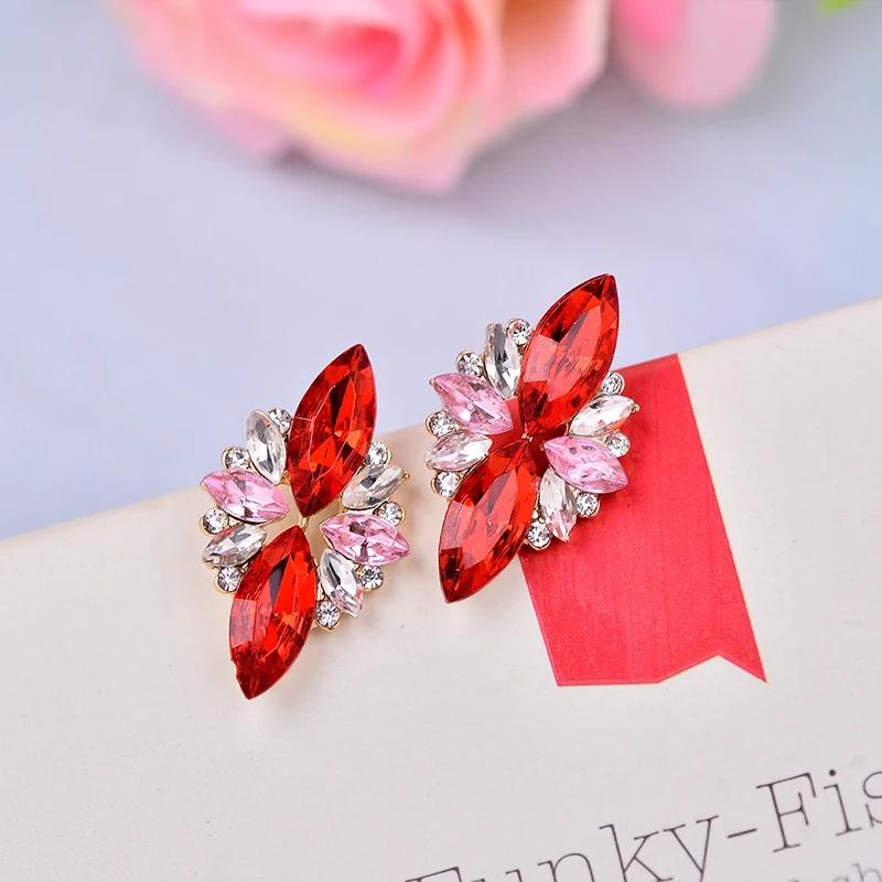 LUBOV Fashion Elegant Opal Stone Stud Earrings Crystal Earrings for Women Christmas party Trendy Gold Color Earring Jewelry 2019