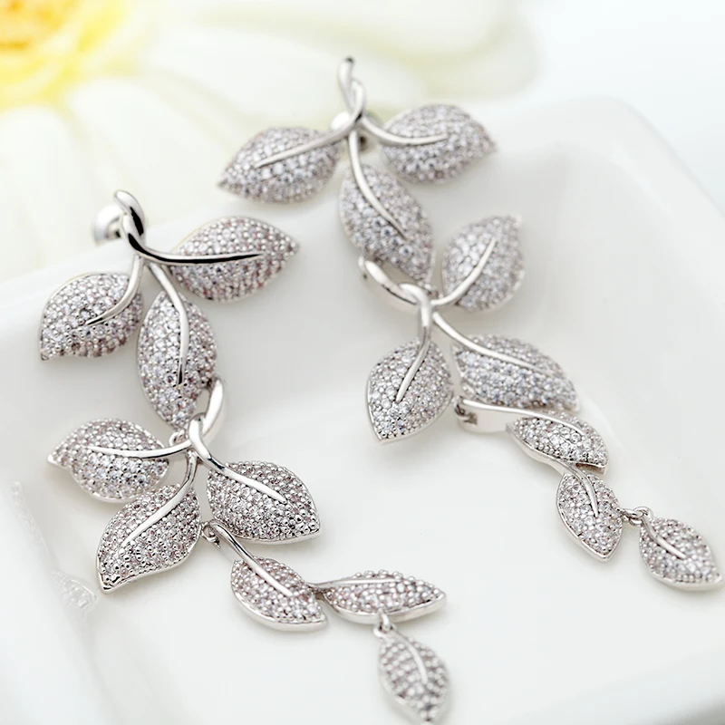 LUOTEEMI Luxury Long Leaf Shape Korean Design Cubic Zircon Drop Earring for Women Statement Bridal Wedding Stunning Accessories