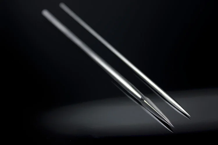 

Medical use stainless steel non-disposable acupuncture bloodletting needle cupping use needle Trigonometric needle Remove acne