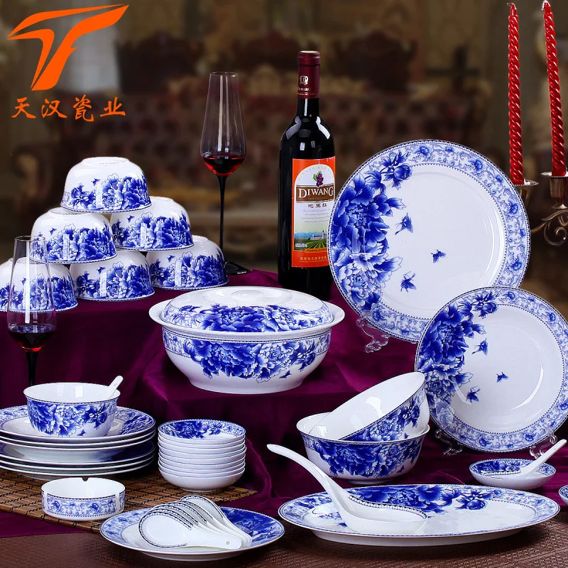 Jingdezhen High-grade Chinese Blue and White  Porcelain Tableware Set Wholesale Ceramic Bowls, Dishes and Spoons Business Gifts