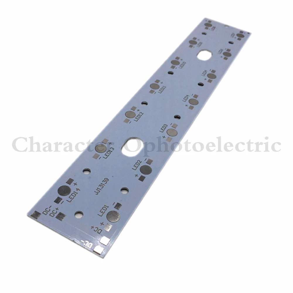 Circuito PCB In alluminio da 257mm x 47mm per 1W,3W,5W LED In serie