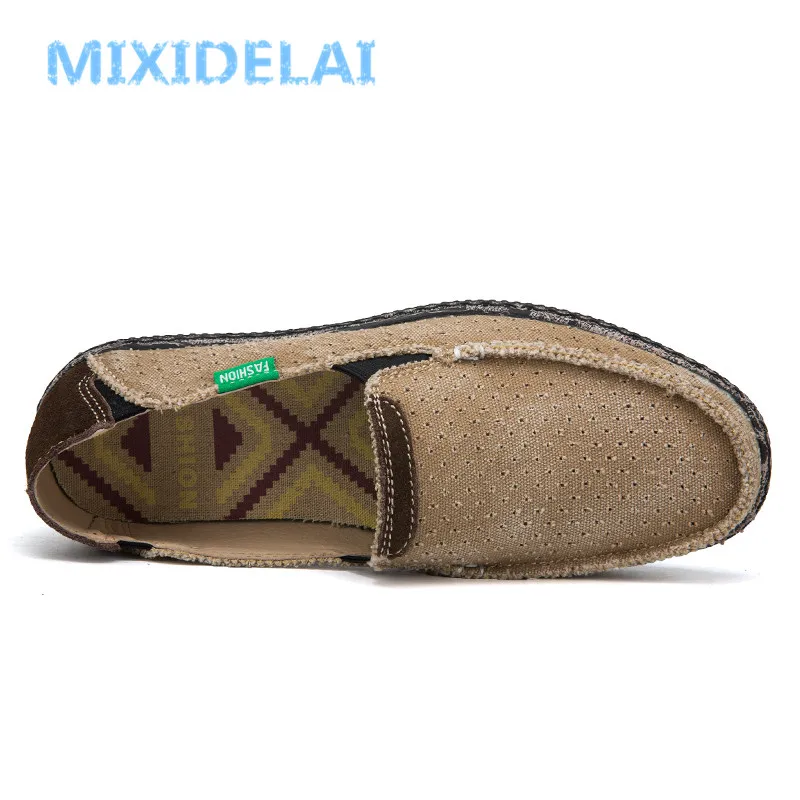 New Men Canvas Shoes Fashion Men Casual Shoes Comfortable Breathable Men Loafers Outdoor Slip On Shoes For Male Chaussure Homme