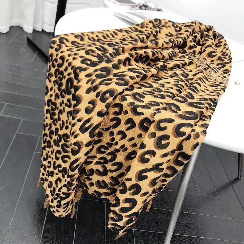 

Winter Leopard Printed Scarf Head Wrap Shawls,British Style,Animal Scarves,Muslim Hijab,Rayon Cotton Cape Stoles,Ponchos Wraps