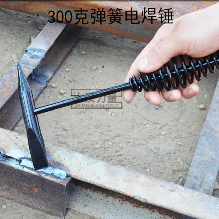 High Carbon Steel Derusting Welding Slag Hammer Spring Handle Welder Hammer For Electrician Pipeline And Machinery Maintenance