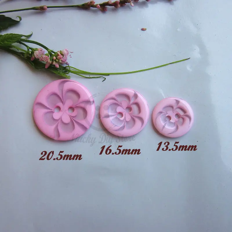 60pcs 20mm 17mm 14mm Mixed Colors 2 holes Flower Pattern Resin Buttons Kids Sweater Cardigan Sewing Accessories Loose Button