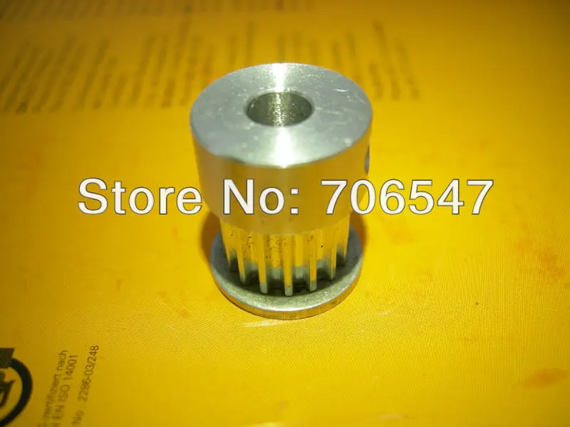 Free Shipping T2.5 Teeth20 width 10mm Alumium Timing Belt  Pulley 20-T2.5-10 for RepRap Prusa Mendel CNC