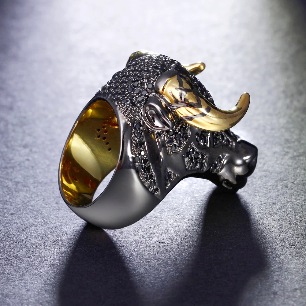 DreamCarnival 1989 Chunky Black Bull with Golden Color Horns Punk Hip Hop CZ Big Ring for Unisex Men Women Street Fashion SR2314