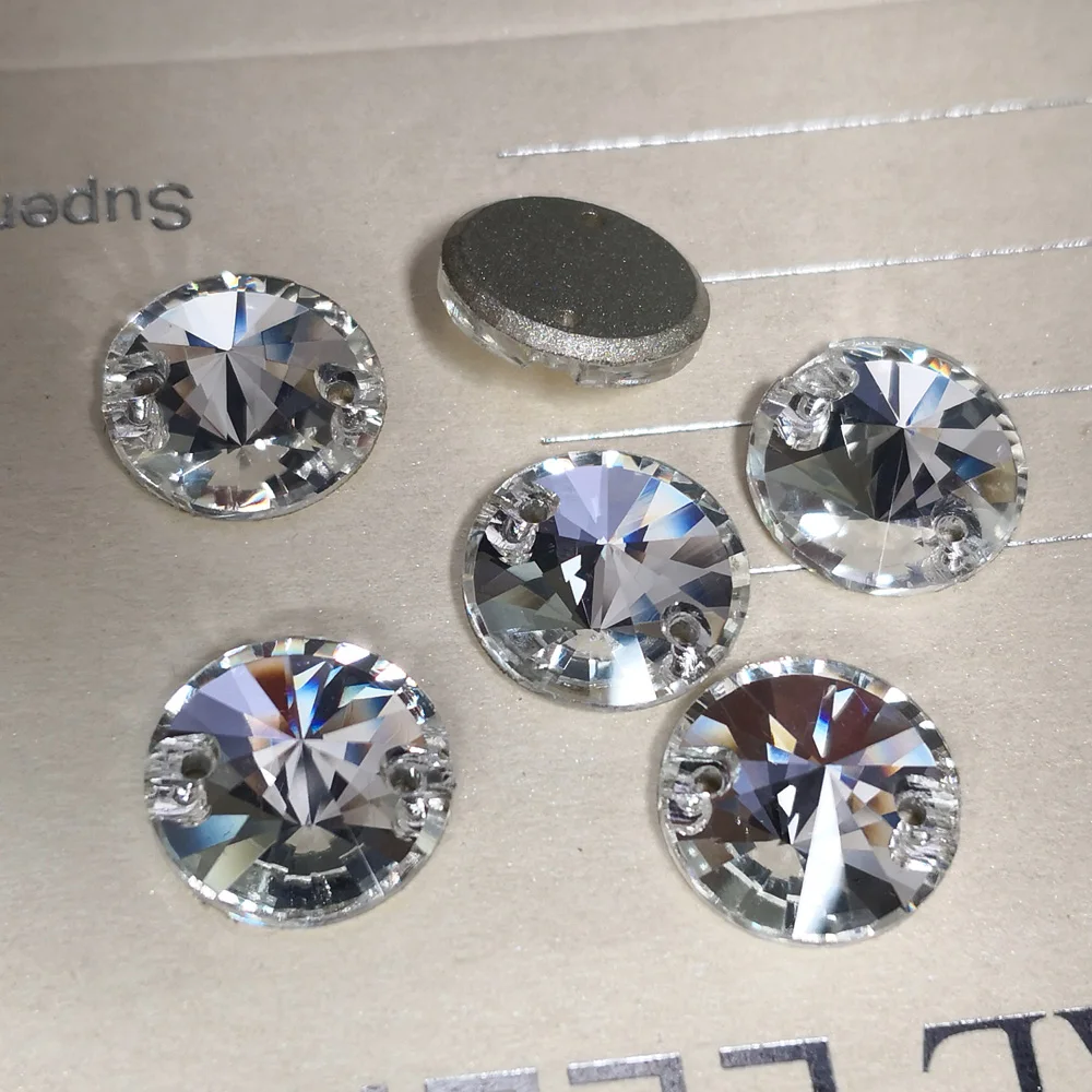 Kristallglas 3200 Rivoli Kleidungssteine Flache Rückseite 2 Löcher Glas Aufnähsteine Kristall Strass für Kleidung Bekleidung Handarbeiten – Detail 3