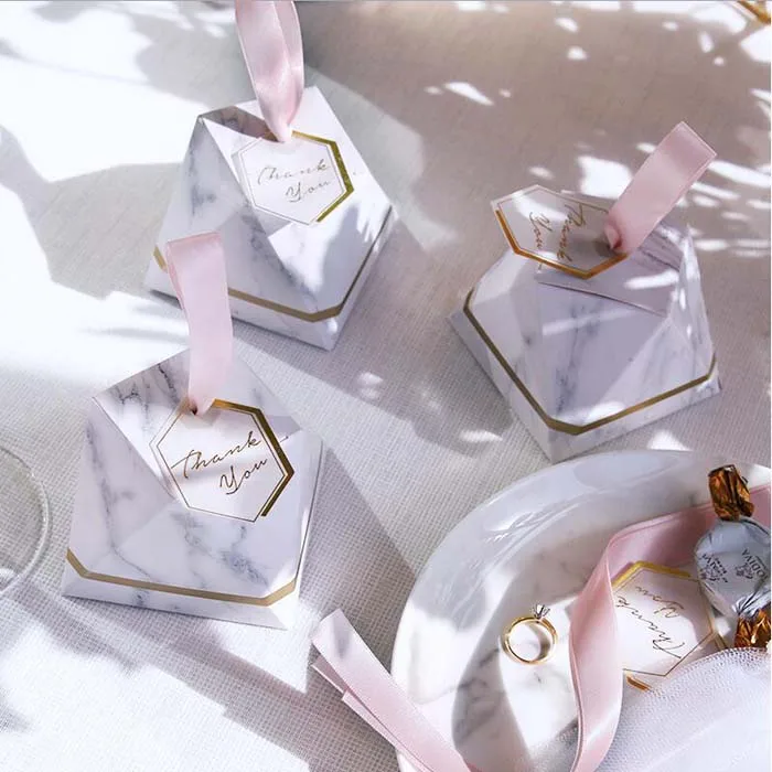 50pcs/100pcs marble diamond shape paper wedding favor boxes Gift Boxes Paper Cake Box With Ribbon And Tag