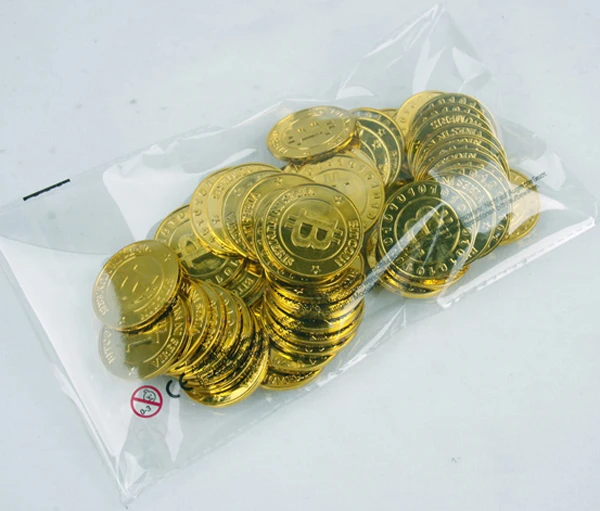 Wholesale 500pcs plastic Bitcoin BTC coin GOLD pirate treasure coins props toys for Halloween party cosplay kids favors prizes