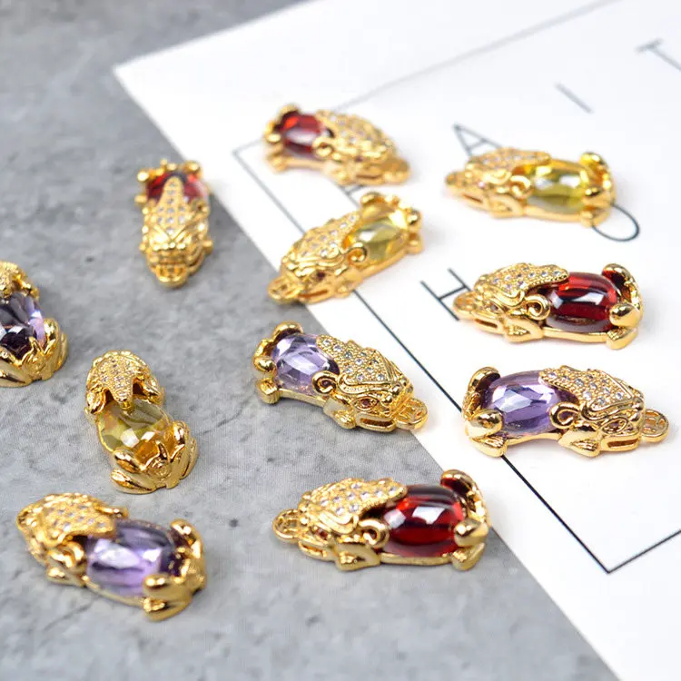 5pcs/lot Brave troops 3D Red metal Zircon Nail art Decoration luxury crystal New Year series nail Accessories Manicure Charms