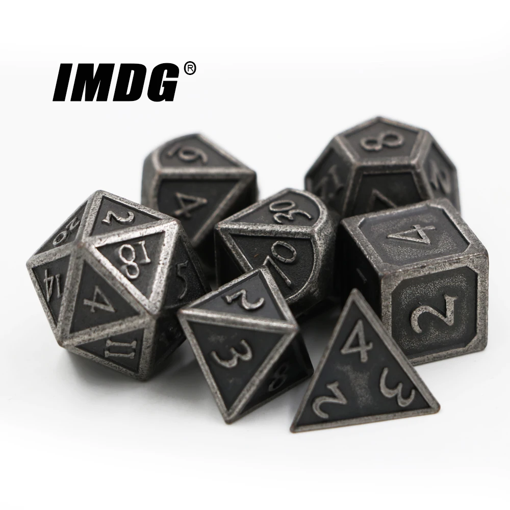 IMDG 7 ชิ้น/เซ็ต Creative RPG เกมลูกเต๋า Polyhedron โลหะลูกเต๋า DND ใหม่ตัวอักษรที่แตกต่างกันนิกเกิลสีเกมลูกเต๋า