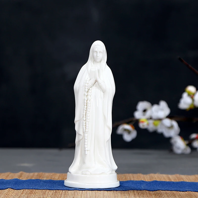 

The Catholic Holy Virgin Maria Jesus Christ Figure White Ceramic Ornament Figurine Madonna Statuette Gift Home Decor Sculpture