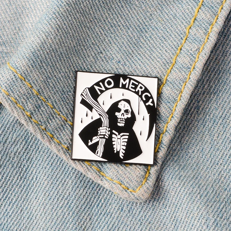 Creative NO MERCY Grim Reaper Enamel Pins Badges Death Skeleton Scythe Brooch Lapel Pin Denim Shirt Collar Punk Women Jewelry