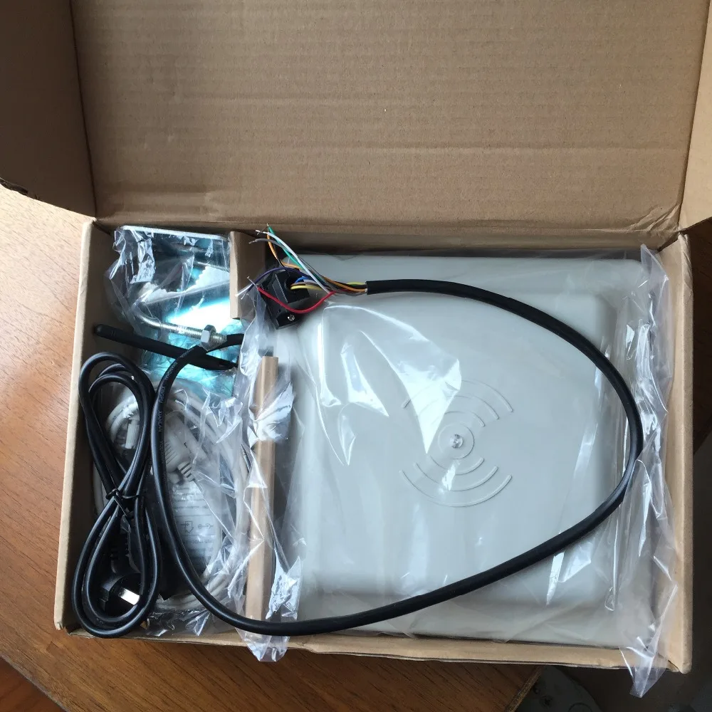 

1pcs 5m middle Range UHF Reader ISO18000-6C H3 reader writer with wifi