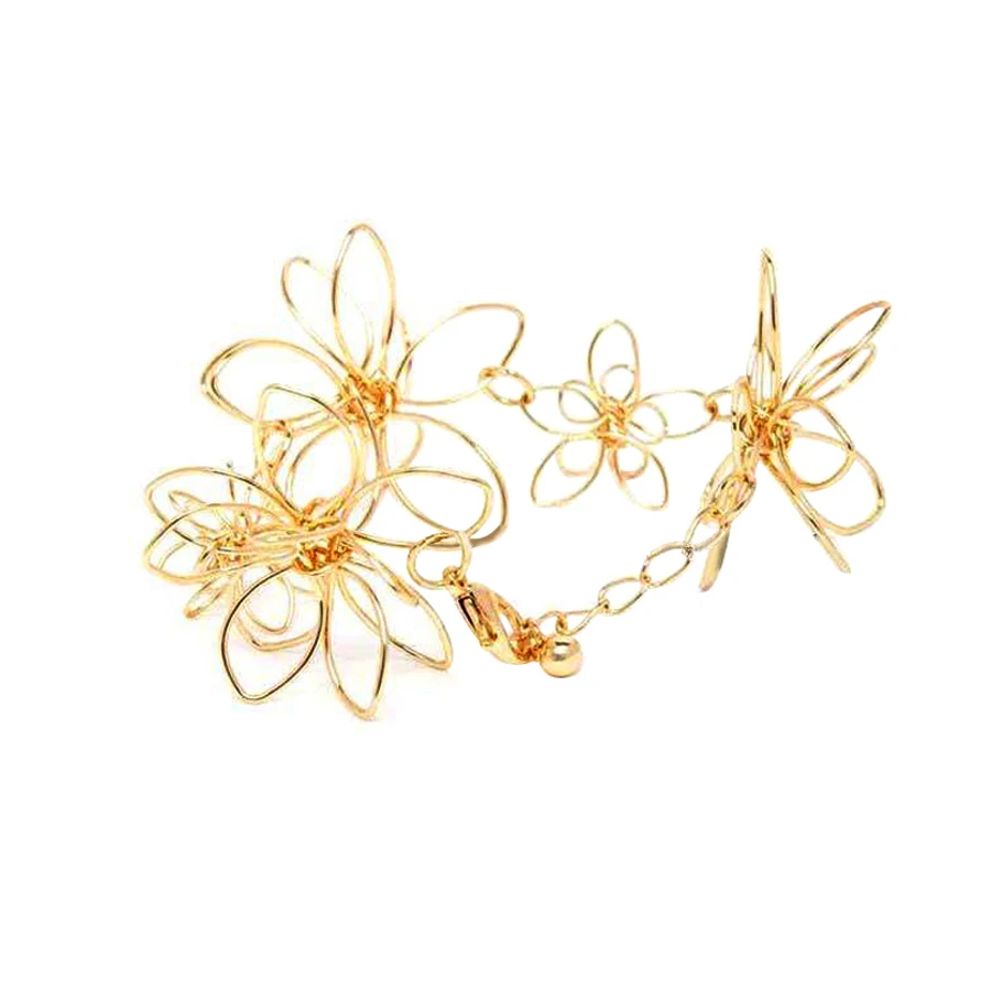 Bellissimi braccialetti con ciondoli di loto cavo per accessori da donna Catene di fiori dorati neri Bracciale rigido Regalo di gioielli di moda per