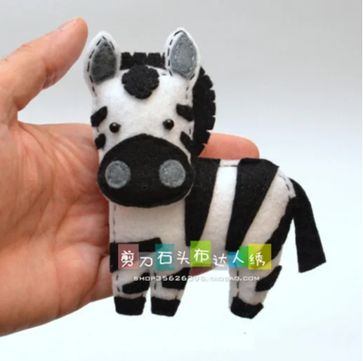 Small animal doll Felt kit Non-woven cloth Craft DIY Sewing set Felt Handwork Material DIY needlework supplies image 5
