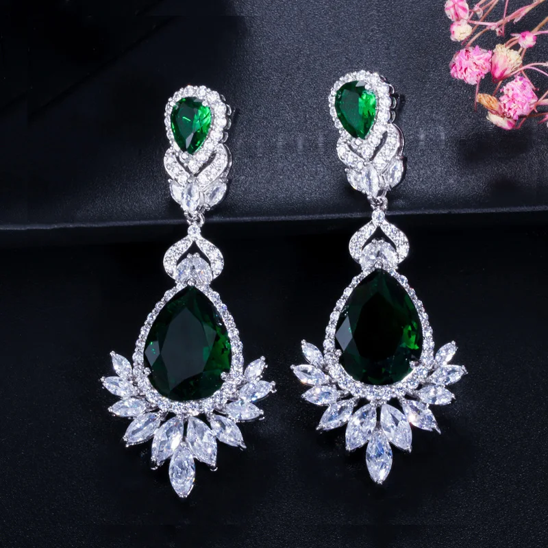CWWZircons Wunderschöne Königliche Rote Zirkonia Lange Braut-Hochzeits-Ohrringe mit Großen Tropfen in Marquise-Schliff, Schmuckgeschenk für Bräute, Großhandel E0003 – Detail 5