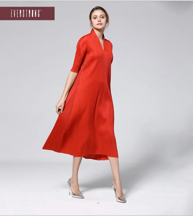 

HOT SELLING Miyake fashion fold V-NECK solid dress with short sleeve A-Line dress IN STOCK