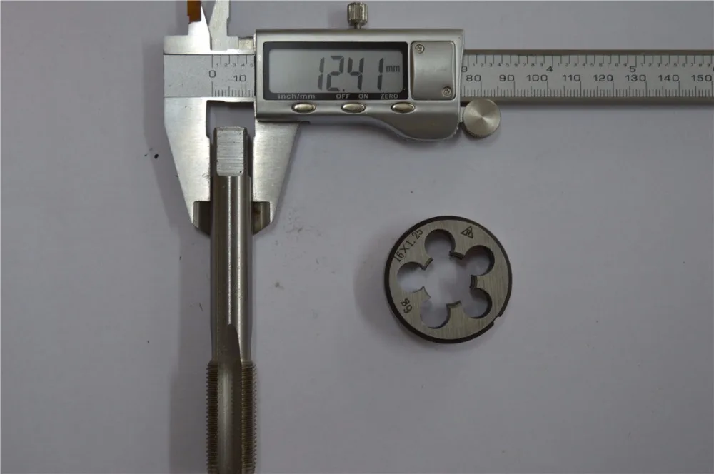 1 piece M16*1.25mm Tap and 1 piece M16*1.25mm Die , M16   standard metric machine used  tap and die