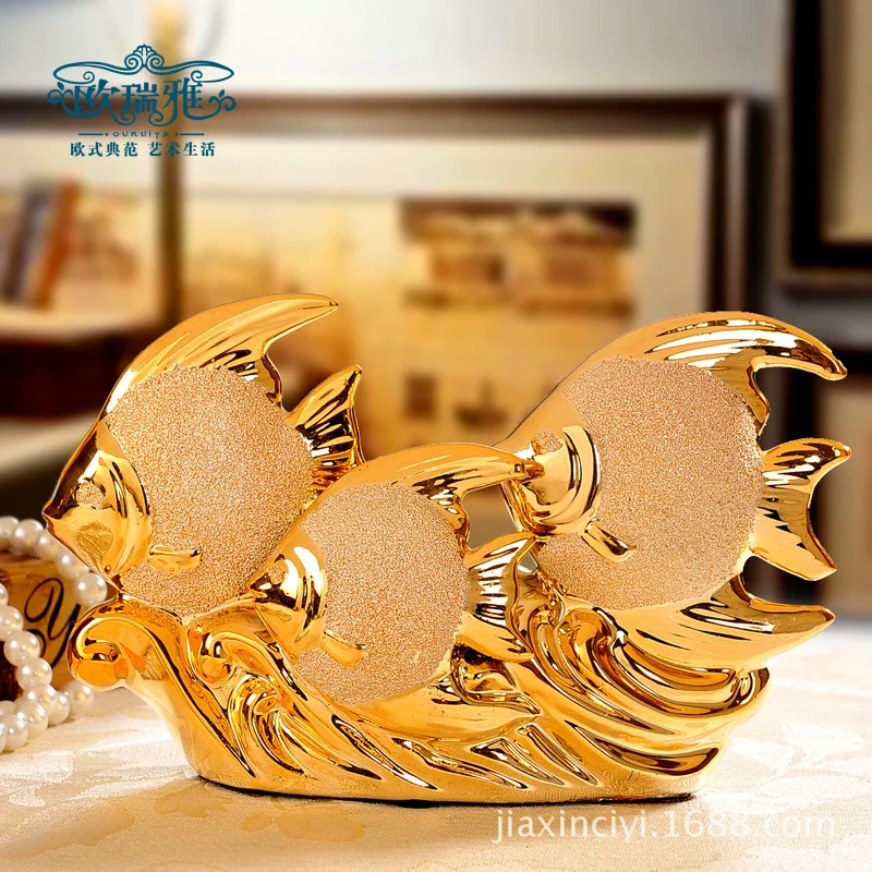 Simple ceramic creative decorative gilt ornaments tropical fish lovers jewelry Wedding living room furnishings