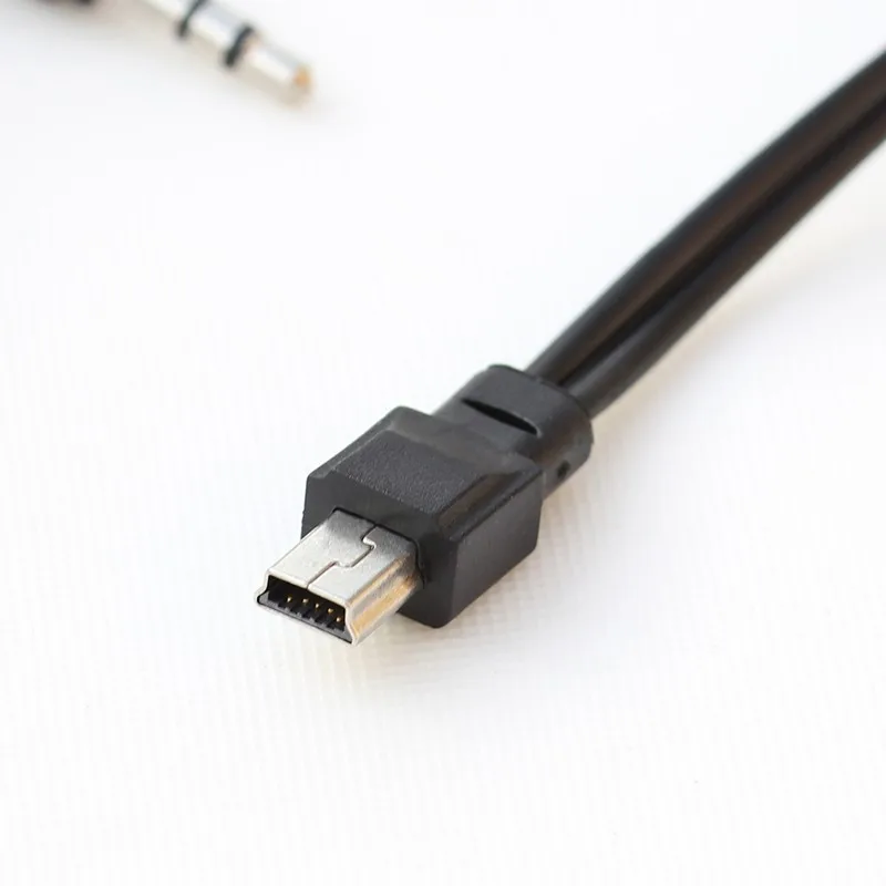 2 w 1 do odtwarzacza Bluetooth Przenośny głośnik Kabel USB Jack 3,5 mm Kabel AUX USB męski Mini USB 5-pinowe ładowanie linii danych